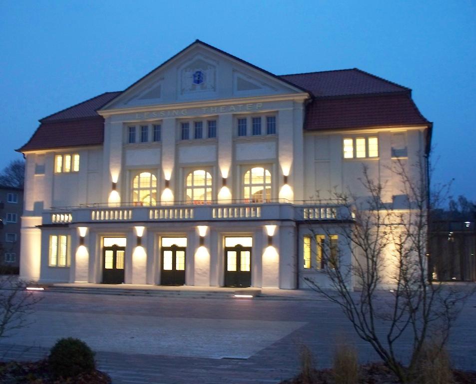 Parkhotel Altes Kaffeehaus โวลเฟนบึทเทิล ภายนอก รูปภาพ