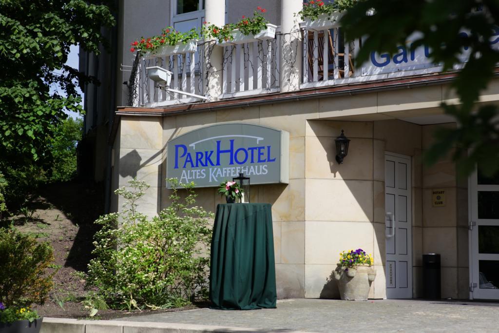 Parkhotel Altes Kaffeehaus โวลเฟนบึทเทิล ภายนอก รูปภาพ